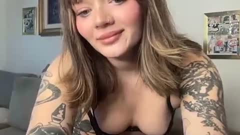 lilldaddysgirl online show from 11.10.25