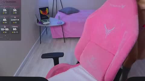 Snapshot of lill_mary chatting on 12.21.24 Maria online show from 12.21.24