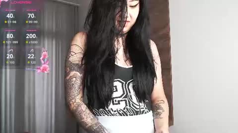 Snapshot of lillgothbaby chatting on 07.13.26 Lill online show from 07.13.26
