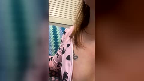 Snapshot of lillhotty7569 chatting on 03.12.26 lillhotty7569 online show from 03.12.26