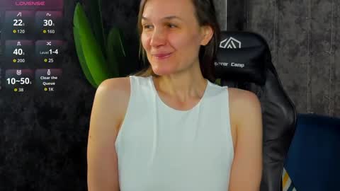 lillian_white1 online show from 04.04.26