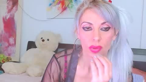 Lara online show from 03.18.26