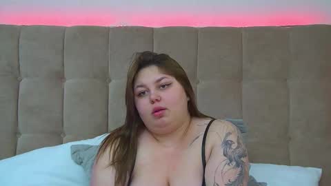 Snapshot of lillianhaig chatting on 02.10.25 LillianHaig online show from 02.10.25