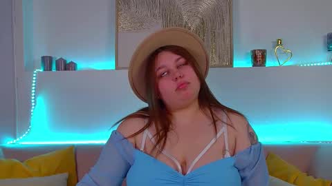 Snapshot of lillianhaig chatting on 03.01.25 LillianHaig online show from 03.01.25