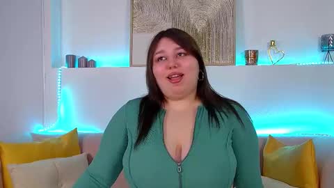 Snapshot of lillianhaig chatting on 03.03.25 LillianHaig online show from 03.03.25