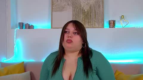 Snapshot of lillianhaig chatting on 03.04.25 LillianHaig online show from 03.04.25