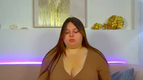 Snapshot of lillianhaig chatting on 09.10.25 LillianHaig online show from 09.10.25