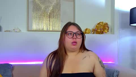 Snapshot of lillianhaig chatting on 09.14.25 LillianHaig online show from 09.14.25