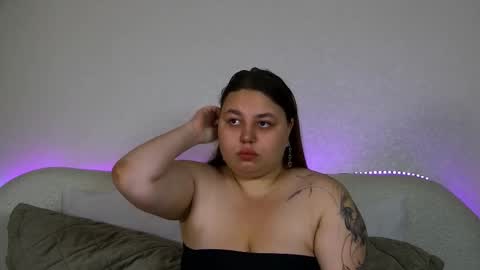 Snapshot of lillianhaig chatting on 10.06.25 LillianHaig online show from 10.06.25