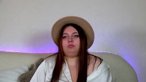 Snapshot of lillianhaig chatting on 10.09.25 LillianHaig online show from 10.09.25