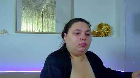 Snapshot of lillianhaig chatting on 10.13.25 LillianHaig online show from 10.13.25