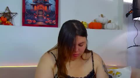 Snapshot of lillianhaig chatting on 10.24.25 LillianHaig online show from 10.24.25