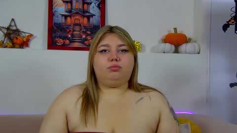 Snapshot of lillianhaig chatting on 11.02.25 LillianHaig online show from 11.02.25