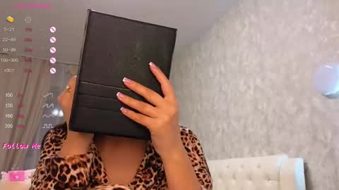 Lara Angel online show from 03.10.25