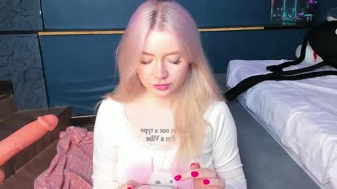 lillie_berry online show from 04.20.26