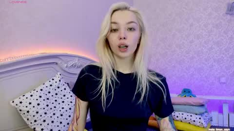 LilliMoore online show from 01.23.25