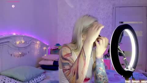 LilliMoore online show from 10.25.25