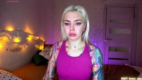 LilliMoore online show from 04.06.26