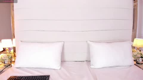 Snapshot of lilly_2809_ chatting on 02.23.25 Lizeth follow me in my igimlilycute 3 online show from 02.23.25