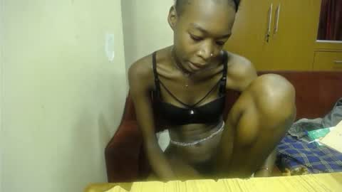 Snapshot of lilly_freak chatting on 03.19.26 Des online show from 03.19.26