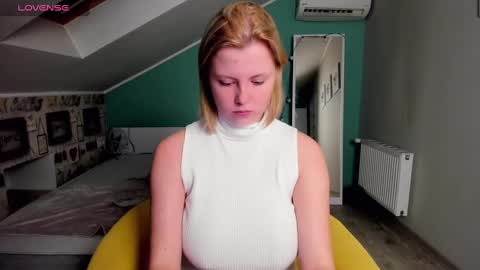 Lilly Depp online show from 12.28.24