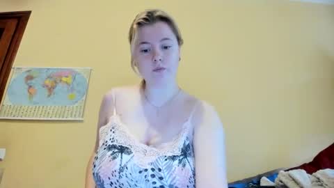 Lilly Depp online show from 10.14.25