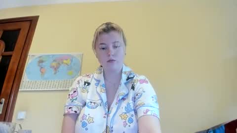 Lilly Depp online show from 10.15.25