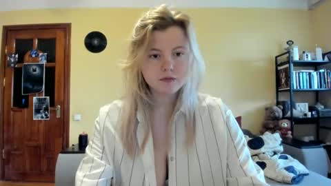 Lilly Depp online show from 04.10.26