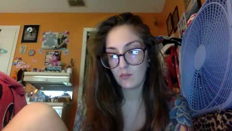 hi guys im back on here 3 online show from 11.29.25