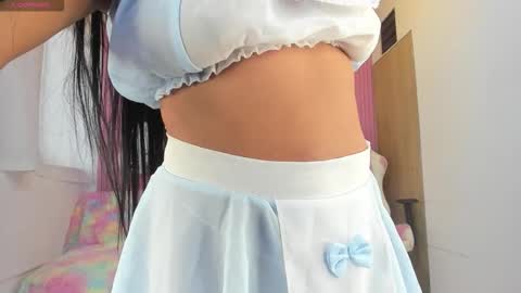 lillyy16 online show from 10.17.25