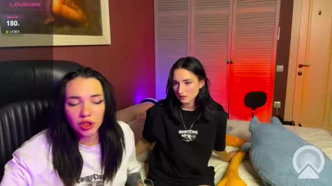 Kris Lilo online show from 11.20.25