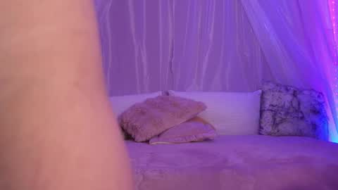 Lilou online show from 03.28.26