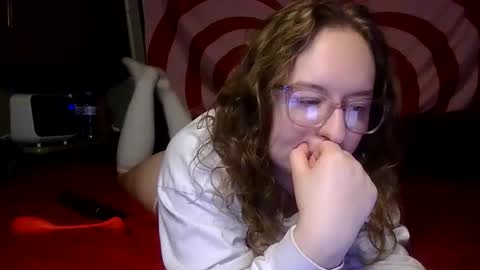 Snapshot of lilpies chatting on 01.08.25 LilPies online show from 01.08.25