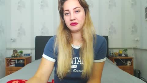 lilu_cute25 online show from 11.15.25
