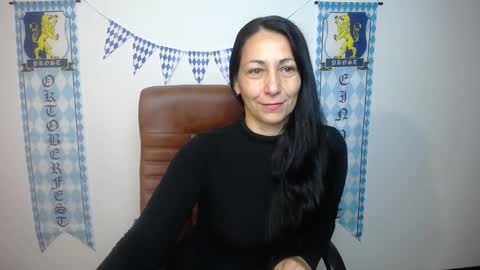 lilugrants online show from 10.04.25