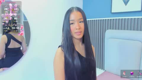 Snapshot of lily__star chatting on 05.23.26 lily online show from 05.23.26