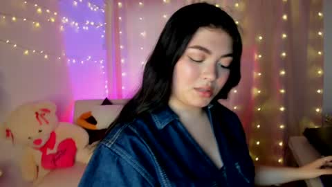 Snapshot of lily_cherry0 chatting on 06.21.26 lily_cherry0 online show from 06.21.26