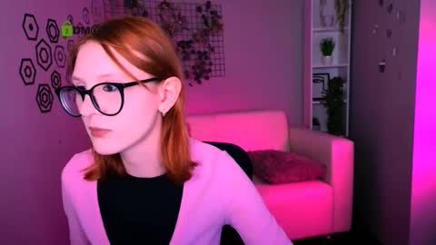 Snapshot of lily_fay chatting on 03.27.26 lily_fay online show from 03.27.26