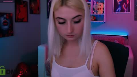 Snapshot of lily_fay chatting on 04.03.26 lily_fay online show from 04.03.26