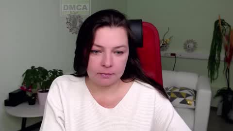 Snapshot of lily_flower7_ chatting on 10.16.25 Lily online show from 10.16.25