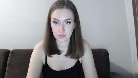 lily_love_x online show from 10.08.25
