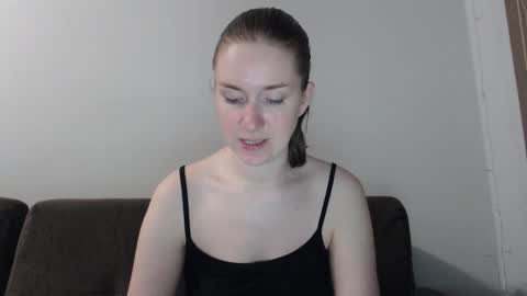 lily_love_x online show from 10.15.25