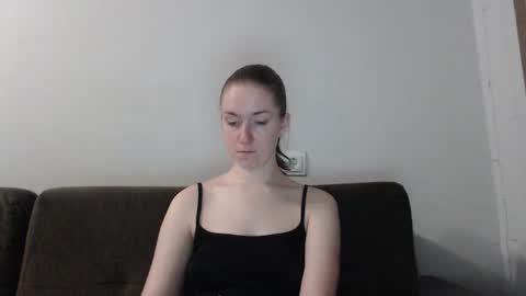 lily_love_x online show from 10.18.25