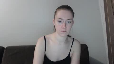 lily_love_x online show from 10.24.25
