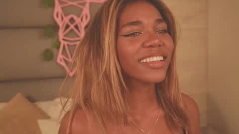 Lily Miiller online show from 01.12.26