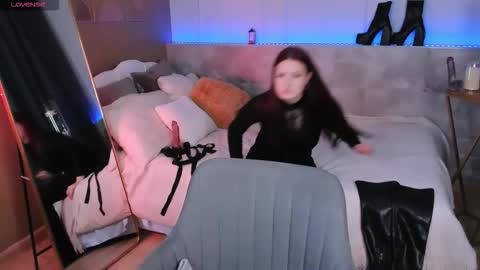 Lily online show from 03.21.26