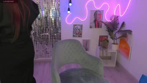 Lily online show from 04.05.26