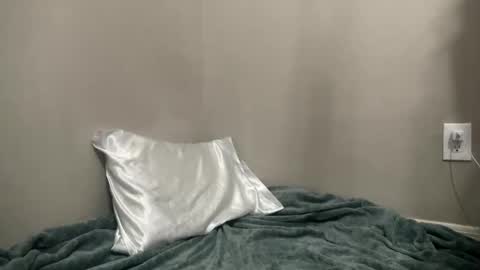 Snapshot of lily_slut420071 chatting on 06.07.26 lily_slut420071 online show from 06.07.26