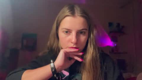 Lily online show from 11.16.25