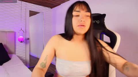 lily_waist online show from 09.30.25